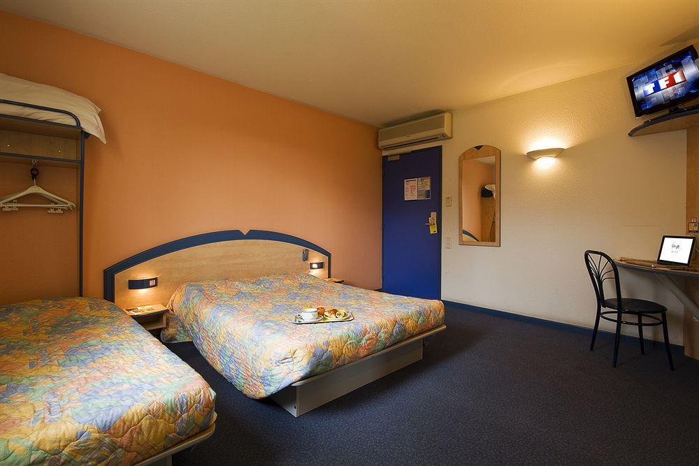 Atena Bordeaux Sud Est Creon - Velo Friendly Екстер'єр фото