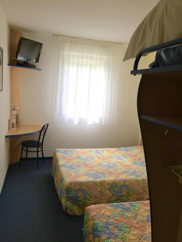 Atena Bordeaux Sud Est Creon - Velo Friendly Екстер'єр фото